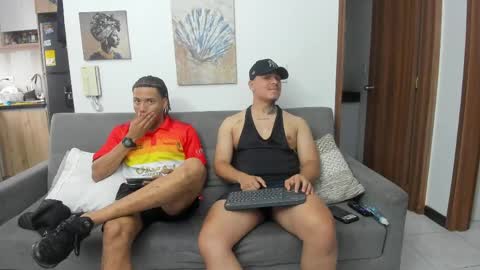 Snapshot of straight__friends chatting on May 2026 01:41:01 PM straight__friends online show from May 2026 01:41:01 PM