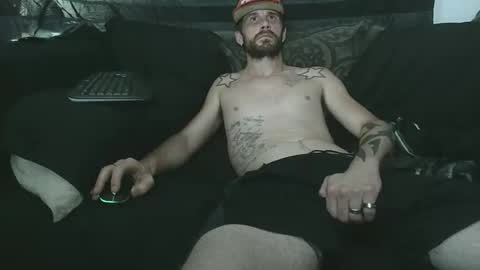 straitpipermann22 online show from October 2025 09:59:01 PM