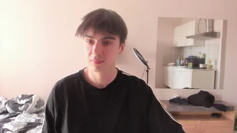 Ray online show from April 2026 12:44:02 PM