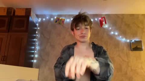 Ray online show from August 2026 07:43:01 AM