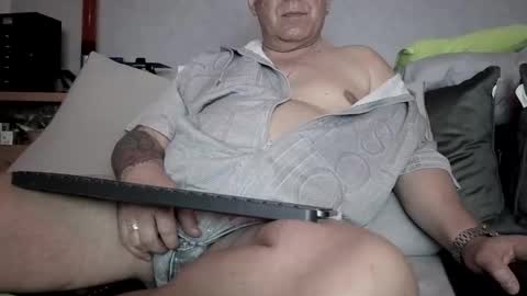 Stranger online show from April 2026 09:17:02 PM