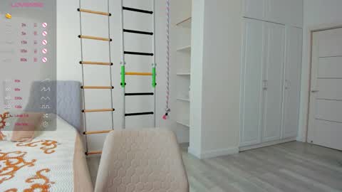 Laura online show from February 2026 08:09:01 AM