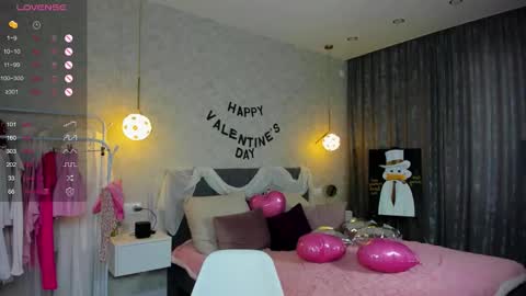 Laura online show from February 2026 07:51:01 AM