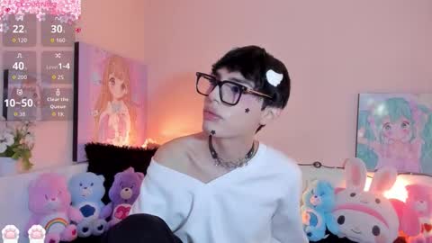 strawberry_kitty_ online show from February 2026 04:16:01 AM