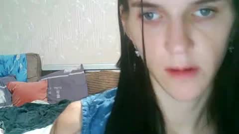 Snapshot of strawberry_storm chatting on October 2025 07:03:02 PM Strawberry Storm online show from October 2025 07:03:02 PM