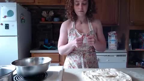 Strawberrylotsacake online show from November 2025 03:56:02 PM