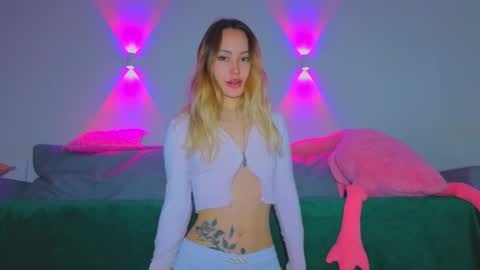 Tati and Lola online show from April 2026 07:52:01 AM