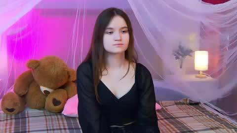 Snapshot of strawbunnybite chatting on May 2026 02:54:01 PM Bunny online show from May 2026 02:54:01 PM