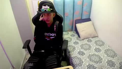 Street online show from April 2026 01:42:02 AM