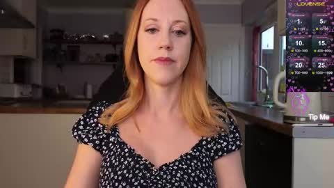 Amorina online show from September 2025 02:10:01 PM