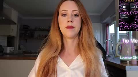 Amorina online show from April 2026 09:15:02 AM