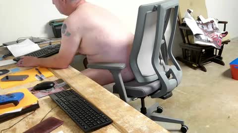 strokingdragon48 online show from April 2026 03:39:02 PM