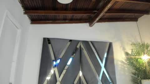 Snapshot of strong_girl_ chatting on June 2026 11:01:02 AM Alexa online show from June 2026 11:01:02 AM