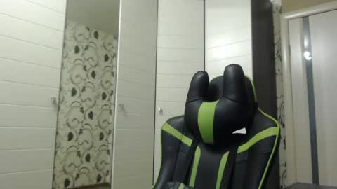 Alex online show from January 2025 01:25:02 PM