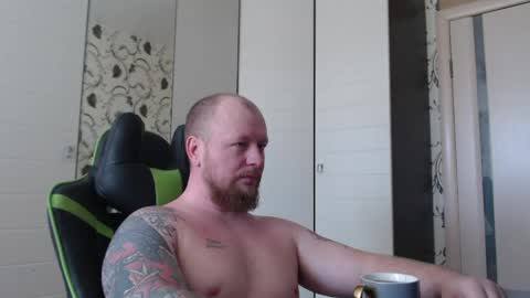 Snapshot of strongass18 chatting on April 2026 09:55:01 AM Alex online show from April 2026 09:55:01 AM