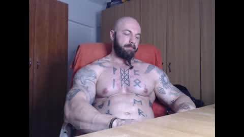 Snapshot of strongivan chatting on January 2025 07:07:01 PM StrongIvan online show from January 2025 07:07:01 PM