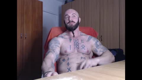 Snapshot of strongivan chatting on February 2025 06:43:01 AM StrongIvan online show from February 2025 06:43:01 AM