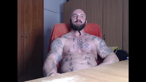 Snapshot of strongivan chatting on February 2025 07:05:02 PM StrongIvan online show from February 2025 07:05:02 PM