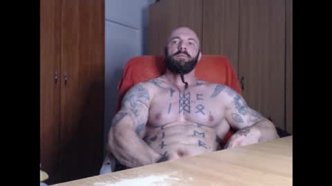 Snapshot of strongivan chatting on September 2025 06:15:02 AM StrongIvan online show from September 2025 06:15:02 AM