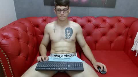 stuart_white online show from September 2025 08:14:01 PM