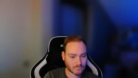 sub_austr online show from December 2025 09:42:02 PM