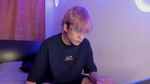 nico online show from April 2026 06:13:02 PM