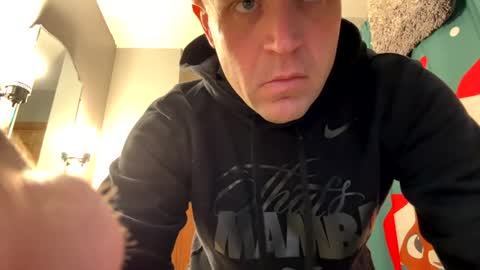 Snapshot of submissivebrett381 chatting on March 2026 10:25:01 PM submissivebrett381 online show from March 2026 10:25:01 PM