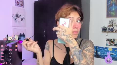 Snapshot of succubus_girl_ chatting on May 2026 01:06:01 PM Alexy online show from May 2026 01:06:01 PM