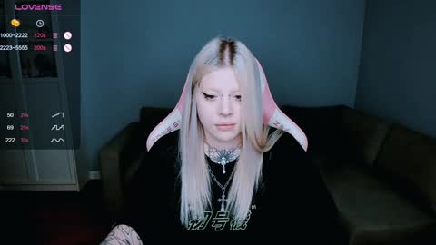 Snapshot of succubus_leslie chatting on January 2025 02:13:01 PM succubus_leslie online show from January 2025 02:13:01 PM
