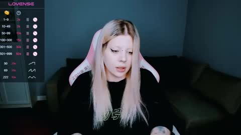 Snapshot of succubus_leslie chatting on March 2025 12:37:02 PM succubus_leslie online show from March 2025 12:37:02 PM