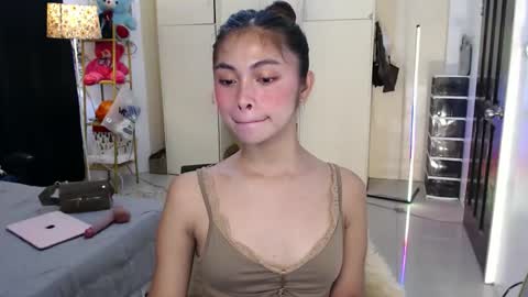 Snapshot of suckablechick chatting on March 2026 04:51:02 AM Marry online show from March 2026 04:51:02 AM