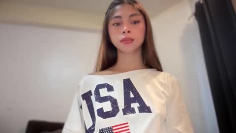 Snapshot of suckablechick chatting on March 2026 02:17:02 AM Marry online show from March 2026 02:17:02 AM