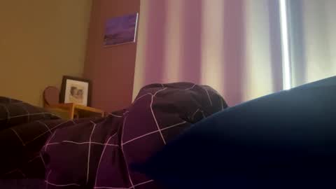 Snapshot of suckmythong410104 chatting on December 2024 04:17:01 PM SaraSabeen online show from December 2024 04:17:01 PM