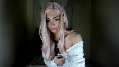 sue online show from May 2026 01:22:01 AM