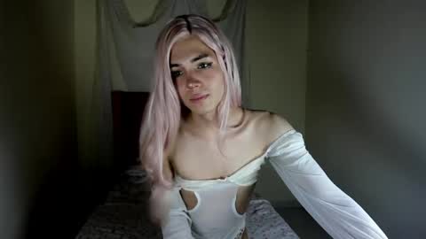 sue online show from May 2026 03:23:01 AM