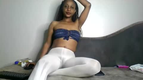 Snapshot of sugar_lace chatting on June 2026 07:42:01 PM sugar online show from June 2026 07:42:01 PM
