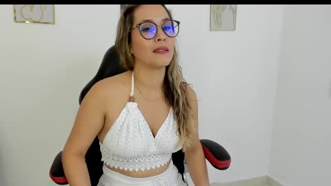 sugar_milff online show from January 2025 01:56:02 PM