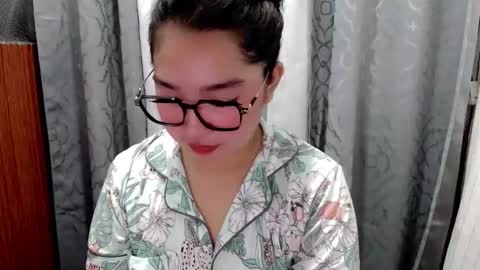 Snapshot of sugarcaramel chatting on September 2025 12:37:02 AM Sugar online show from September 2025 12:37:02 AM