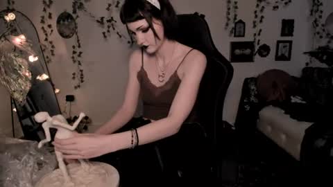 Snapshot of sugarmiette chatting on July 2026 05:38:02 AM Ella online show from July 2026 05:38:02 AM