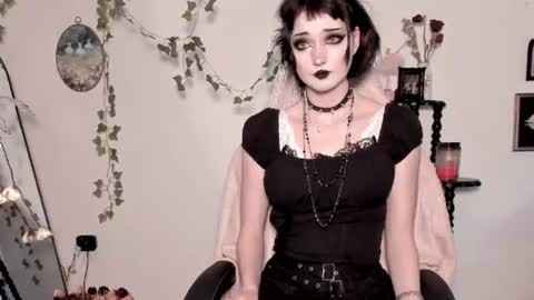 Snapshot of sugarmiette chatting on August 2026 12:45:01 AM Ella online show from August 2026 12:45:01 AM