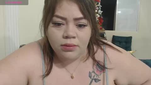 kira online show from December 2025 12:45:01 PM