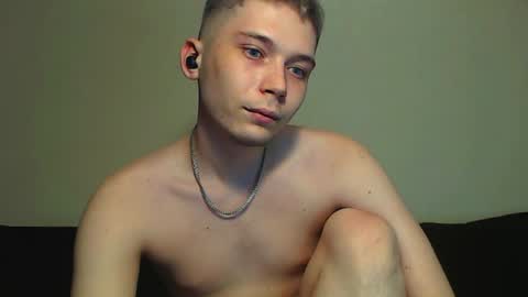 Snapshot of sugarrebit chatting on February 2025 03:42:01 AM Sugarbutter  online show from February 2025 03:42:01 AM