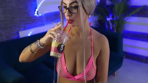 Sugar online show from September 2025 11:45:02 AM