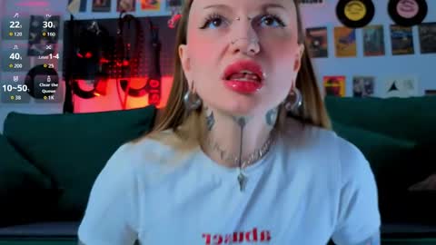 sugarsoot online show from April 2026 06:03:01 AM