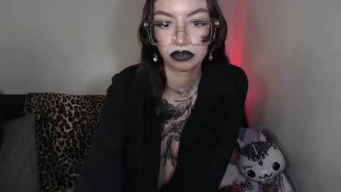 sugarthekitten online show from November 2025 05:12:03 AM