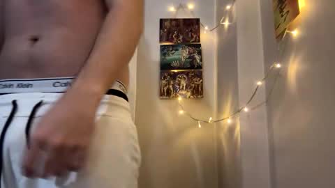 Niko online show from October 2025 09:14:02 PM