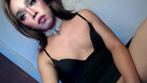 sultry_sirenxx online show from June 2026 04:17:02 PM