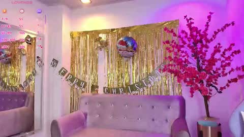 summer_miller online show from December 2025 11:39:02 AM