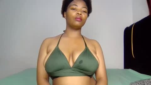 Snapshot of summer_tee chatting on March 2026 06:02:02 PM summer online show from March 2026 06:02:02 PM