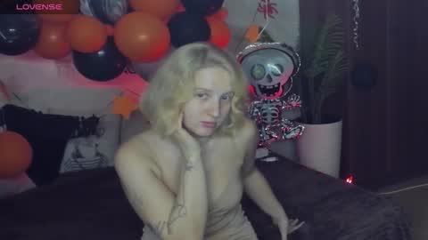 Snapshot of summerjem chatting on October 2025 09:54:02 AM summerjem online show from October 2025 09:54:02 AM